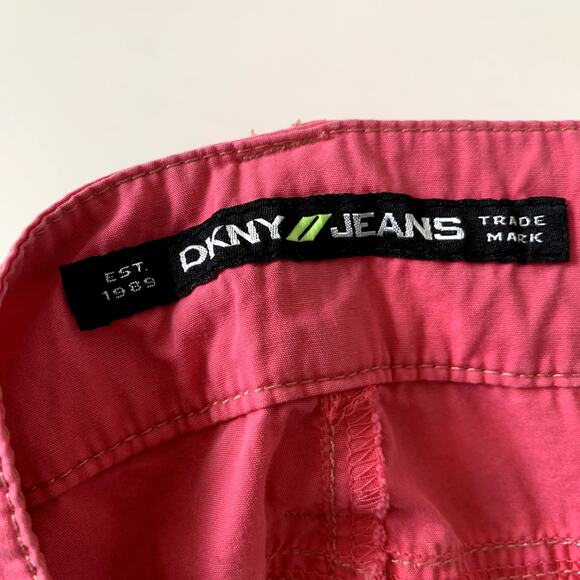 Vintage Y2K DKNY Jeans Pink Capris Embroidered Size 8 Twill Lizzy McGuire 2000s - Picture 7 of 8